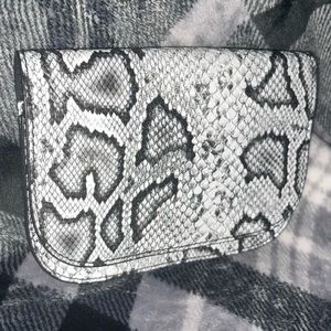 NWOT SCOOP belt wallet